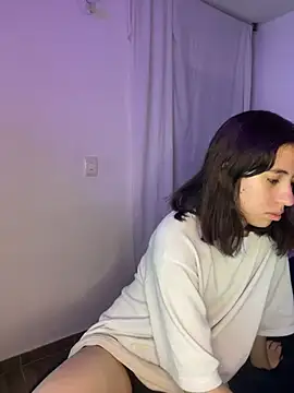 Snapshot of Catyloves chatting on February 7, 3:01 am Catyloves online show from February 7, 3:01 am