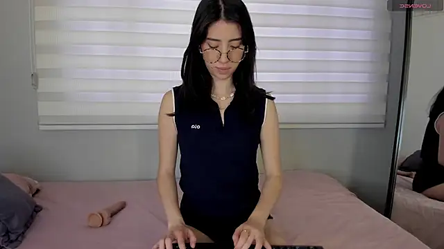 Snapshot of Catyloves chatting on October 5, 3:54 pm Catyloves online show from October 5, 3:54 pm