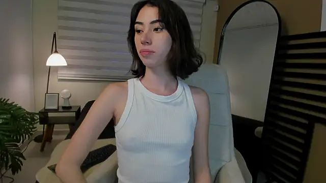 Catyloves online show from April 21, 9:50 pm