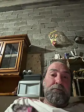 Snapshot of ros217 chatting on April 10, 10:14 pm ros217 online show from April 10, 10:14 pm