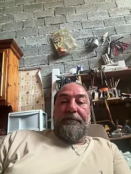Snapshot of ros217 chatting on July 11, 9:01 am ros217 online show from July 11, 9:01 am