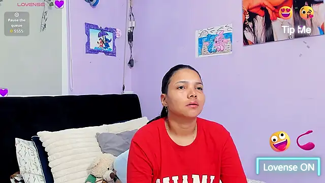 Snapshot of sara_mendez2 chatting on November 9, 11:03 pm sara mendez2 online show from November 9, 11:03 pm