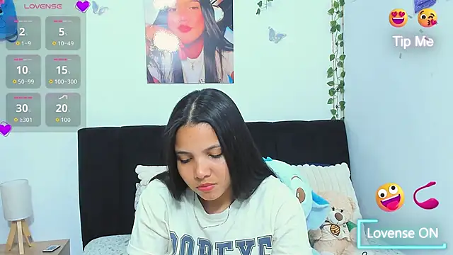 Snapshot of sara_mendez2 chatting on November 28, 11:07 pm sara mendez2 online show from November 28, 11:07 pm