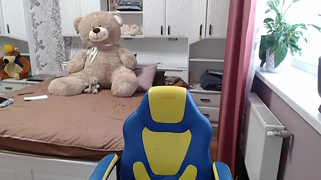 Snapshot of 69SexySecret69 chatting on February 18, 11:22 am 69SexySecret69 online show from February 18, 11:22 am