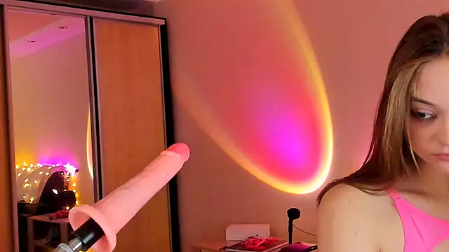 Snapshot of May_Flower chatting on January 23, 1:13 pm May Flower online show from January 23, 1:13 pm