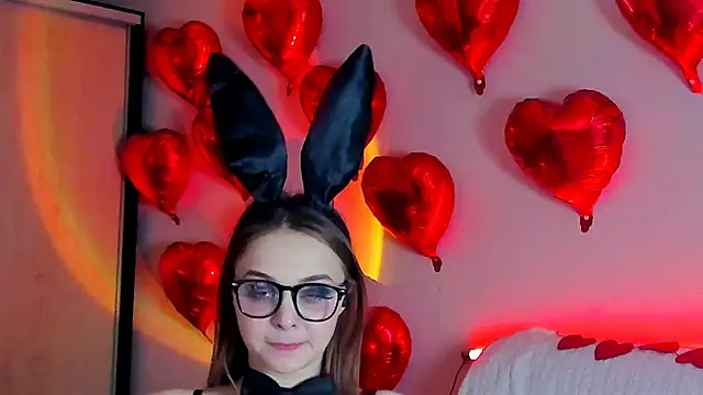 Snapshot of May_Flower chatting on February 13, 5:44 pm May Flower online show from February 13, 5:44 pm