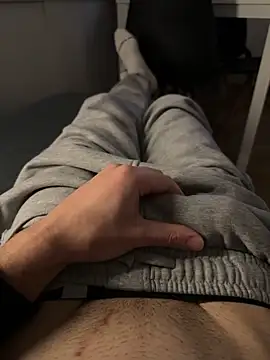 Snapshot of XMenX24 chatting on December 13, 4:27 pm XMenX24 online show from December 13, 4:27 pm