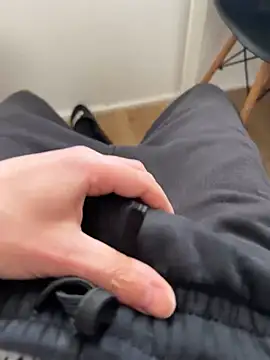 Snapshot of XMenX24 chatting on March 7, 3:07 pm XMenX24 online show from March 7, 3:07 pm