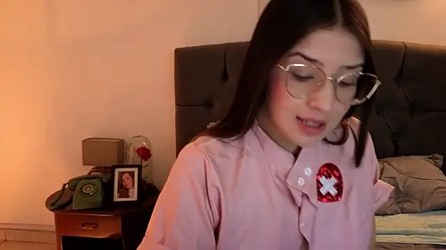 Emma Lombardi online show from October 15, 1:44 pm