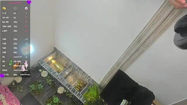 Snapshot of nayshalopestss chatting on October 25, 3:47 am nayshalopestss online show from October 25, 3:47 am