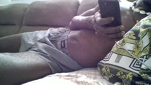 Snapshot of rasta9007 chatting on June 2, 9:28 pm rasta9007 online show from June 2, 9:28 pm