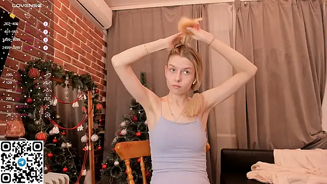 Snapshot of tyty_piupiu chatting on January 21, 5:41 pm tyty piupiu online show from January 21, 5:41 pm