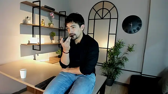 Ian Daviz online show from October 20, 12:05 pm