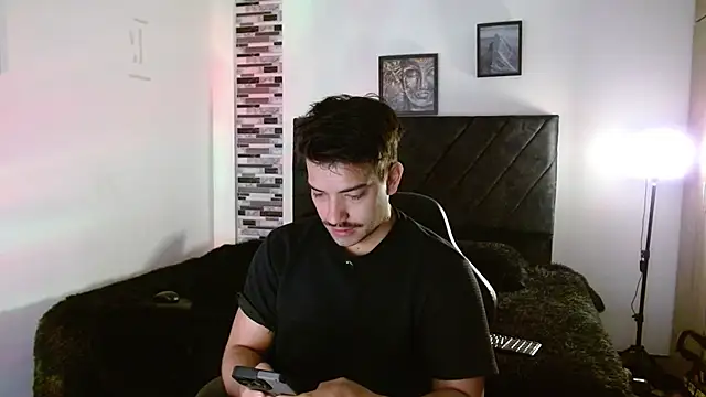 Ian Daviz online show from March 23, 1:26 pm