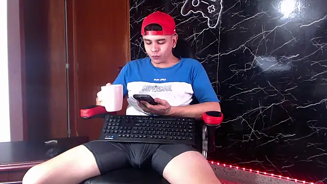 Snapshot of maty_hardx chatting on January 29, 11:51 am maty hardx online show from January 29, 11:51 am