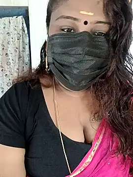 Snapshot of simran21 chatting on January 19, 9:22 am simran21 online show from January 19, 9:22 am