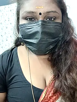 Snapshot of simran21 chatting on February 20, 4:25 pm simran21 online show from February 20, 4:25 pm