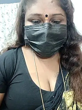 Snapshot of simran21 chatting on March 7, 7:05 pm simran21 online show from March 7, 7:05 pm