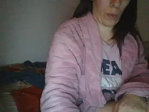 hairygirl80 online show from December 29, 11:29 pm