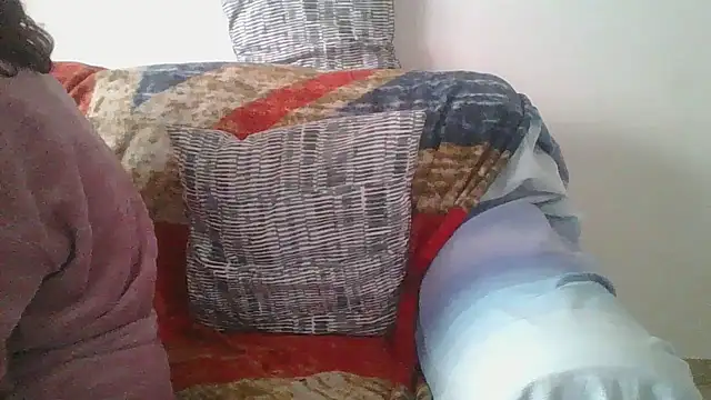 hairygirl80 online show from April 23, 12:40 pm