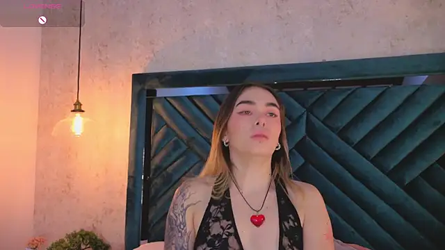 Lucy Vega online show from October 8, 4:43 am