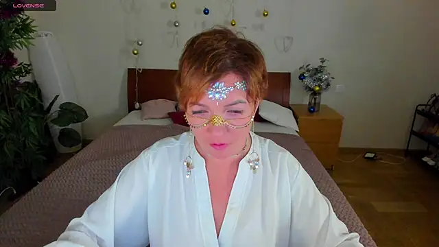 Katherine Fox online show from January 8, 3:50 pm