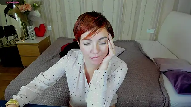 Katherine Fox online show from February 1, 9:54 am