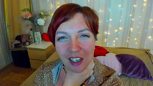 Katherine Fox online show from March 6, 9:09 pm