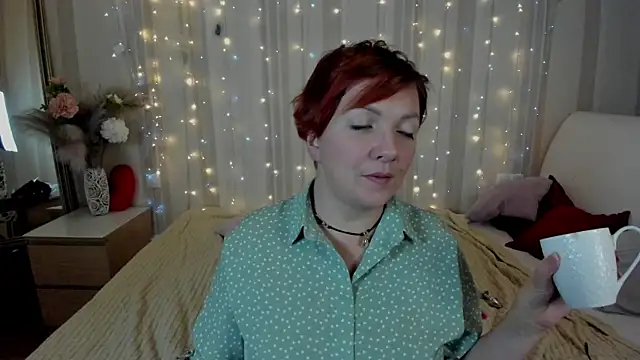 Katherine Fox online show from March 15, 3:37 pm