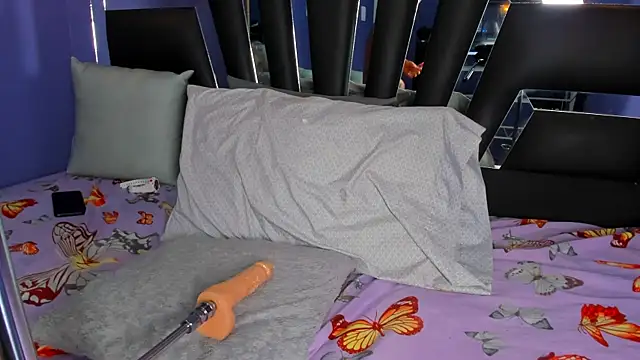 Zoe pss online show from September 29, 8:13 pm