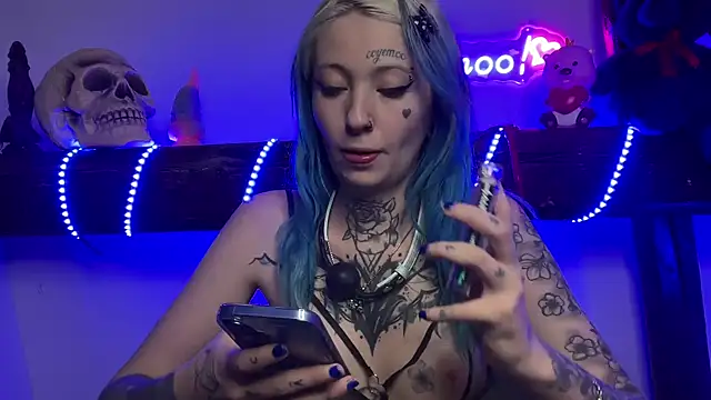 coyemoo online show from March 3, 8:21 pm