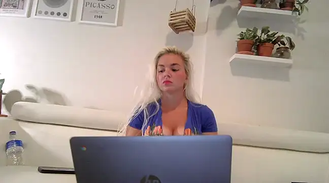 badblondebunny online show from March 8, 12:55 am