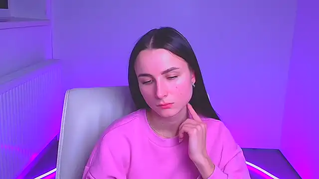 Eva Janee online show from December 16, 3:32 pm