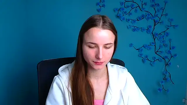 Snapshot of Eva_Janee chatting on June 17, 5:43 am Eva Janee online show from June 17, 5:43 am