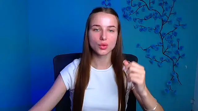 Snapshot of Eva_Janee chatting on July 16, 5:46 am Eva Janee online show from July 16, 5:46 am