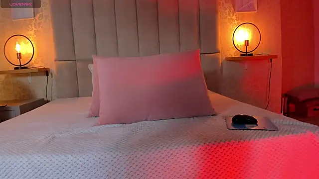 Snapshot of Amy-Saenz chatting on October 16, 4:08 pm Amy-Saenz online show from October 16, 4:08 pm