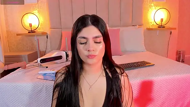 Amy-Saenz online show from March 25, 4:46 pm