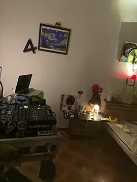 Snapshot of PutaNieves1983 chatting on September 9, 10:20 pm PutaNieves1983 online show from September 9, 10:20 pm