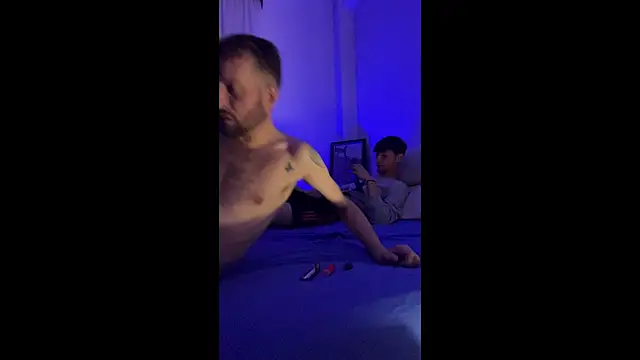 Snapshot of PutaNieves1983 chatting on October 18, 7:47 pm PutaNieves1983 online show from October 18, 7:47 pm