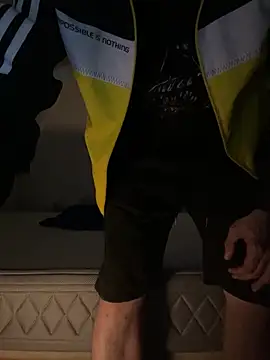 Snapshot of PutaNieves1983 chatting on October 21, 12:39 pm PutaNieves1983 online show from October 21, 12:39 pm