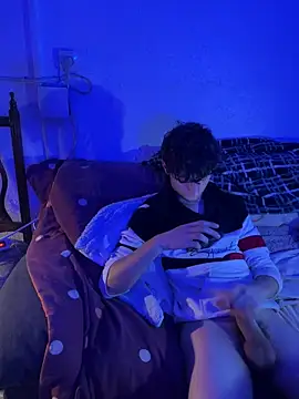 PutaNieves1983 online show from February 3, 10:59 pm