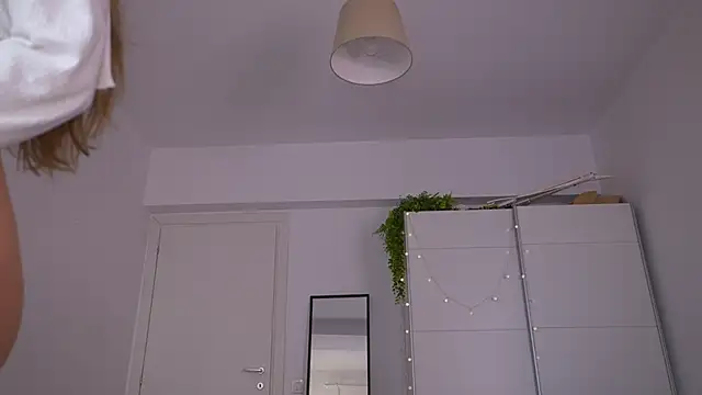 FazeyJ  online show from November 22, 7:40 am