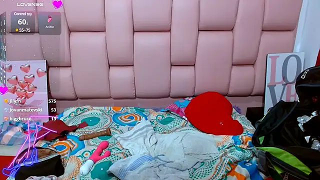 Snapshot of angela20_ chatting on February 1, 11:06 pm angela20 online show from February 1, 11:06 pm