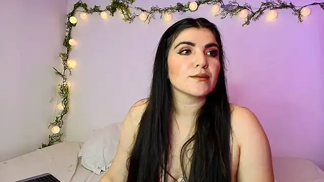 Amara vega online show from April 24, 10:39 am