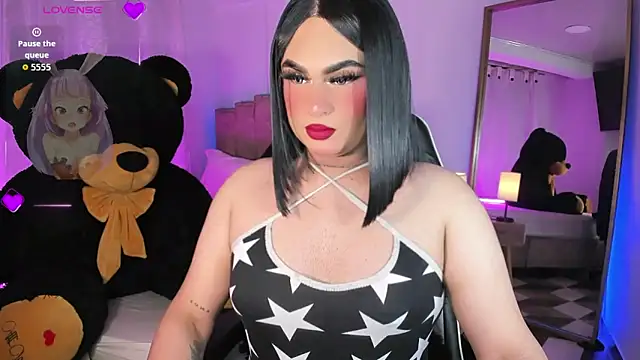 alexia mattel online show from November 6, 8:21 pm