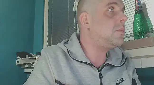 YouWantMe666 online show from February 10, 6:56 pm