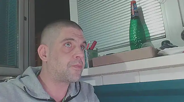 YouWantMe666 online show from February 11, 12:59 am