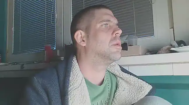 YouWantMe666 online show from February 20, 5:33 am