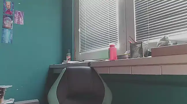 YouWantMe666 online show from February 24, 4:04 pm