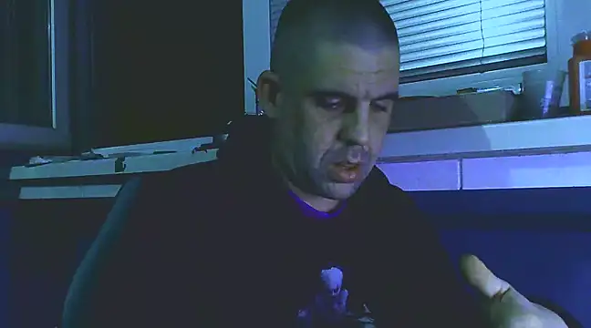 YouWantMe666 online show from February 27, 6:20 pm